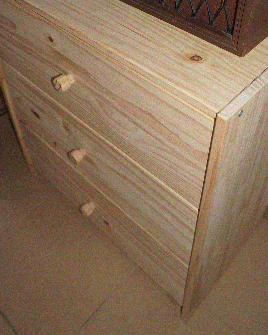 Cajonera de 3 cajones en pino